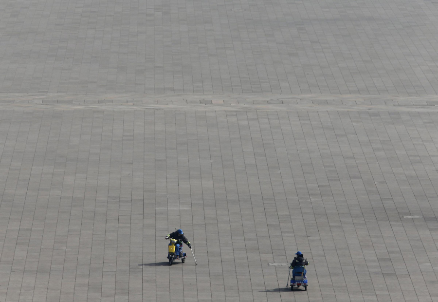 Daily snapshots from two sessions - March 8