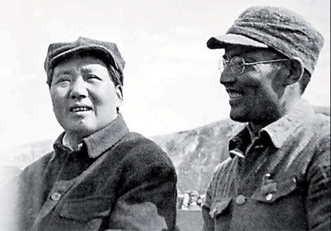 In the early decades of the founding of New China, the portrait image of Chairman Mao Zedong on Tian'anmen Rostrum was changed eight times. Face of 'heavenly peace'
