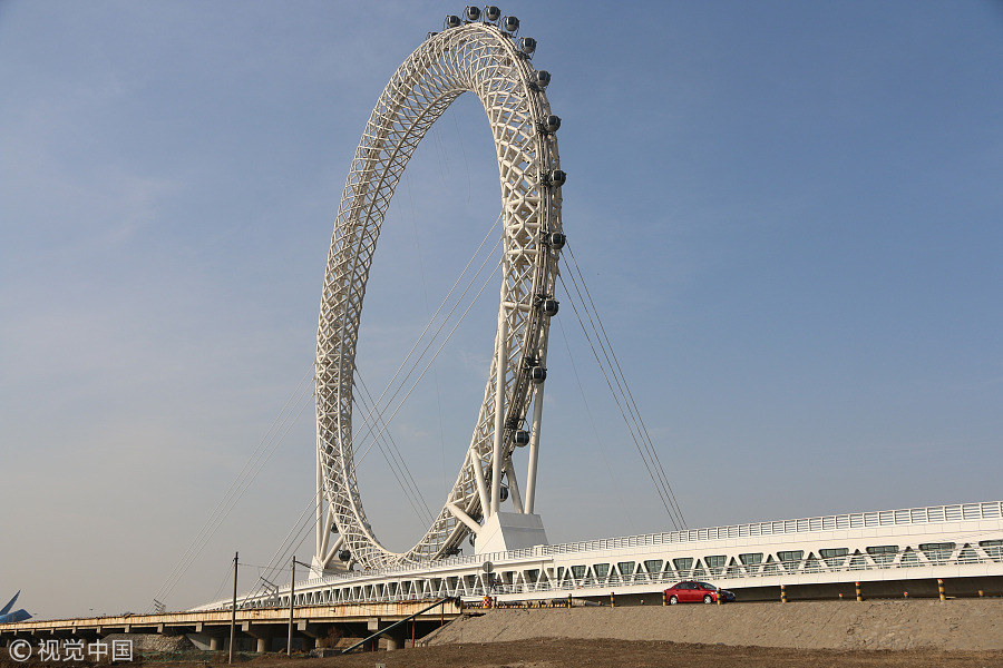 World's largest shaftless Ferris wheel built in China