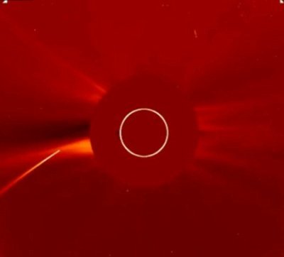 美國(guó)拍到彗星奔向太陽(yáng)被吞噬瞬間