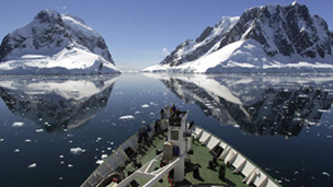 Should tourists go to Antarctica? 你想去南極旅游嗎？