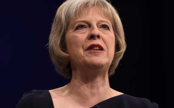 英國首相：鞋子是最愛，對鼻子不滿意
