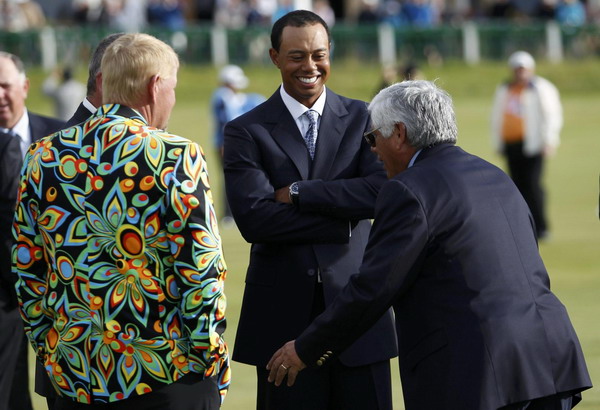 Woods favored for 3rd Open win at St. Andrews