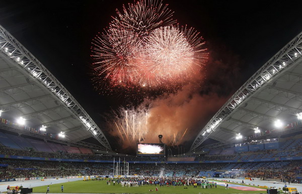 Fireworks explode over the stadium during the closing ceremony of the IAAF World Athletics Championships in Daegu Sept 4, 2011. Daegu's legacy expected to inspire Korean youth