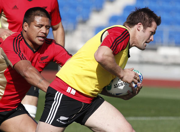 Dagg usurps Muliaina for All Blacks' opener Dagg usurps Muliaina for All Blacks' opener