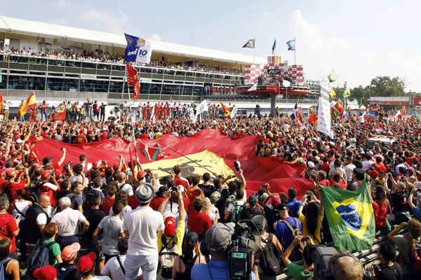 Vettel has a hand on title after Italy win Vettel has a hand on title after Italy win
