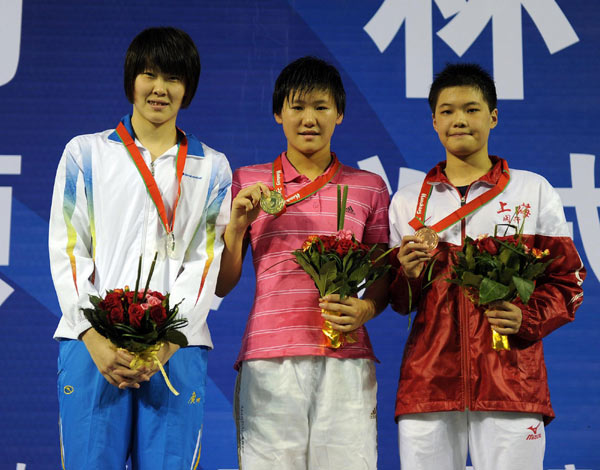 With the 2012 London Olympics looming, Ye Shiwen hopes that she could add to her biography soon another item - the country's youngest Olympic title-holding swimmer. China's youngest swimming world champ eyes Olympic gold