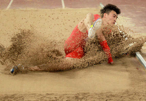 Long jumper Li Jinzhe leapt 8.31 meters to win at the IAAF World Challenge Beijing on Tuesday at the Bird's Nest. China taking great strides forward