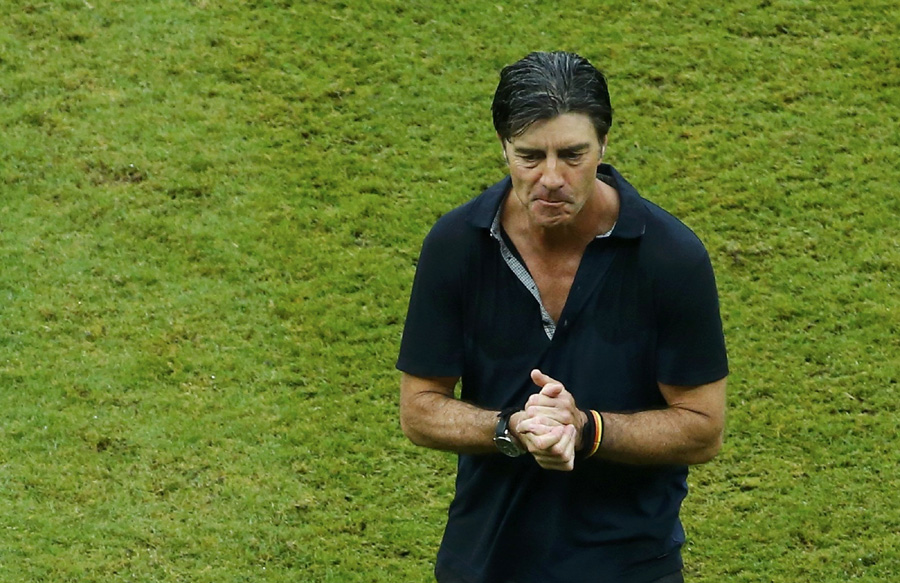 Klinsmann, Loew nurse US, Germany to KO stage