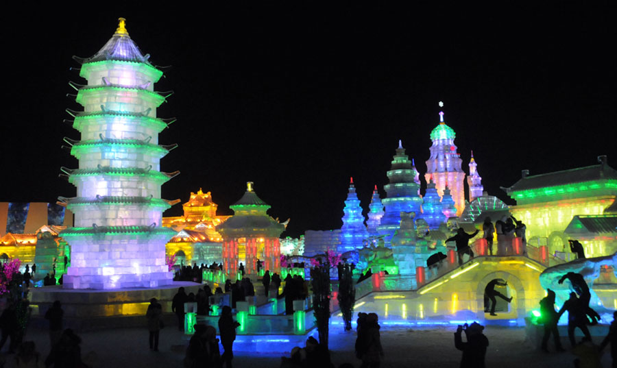 29th Harbin International Ice and Snow Festival Harbin Int'l Ice and Snow Festival kicks off